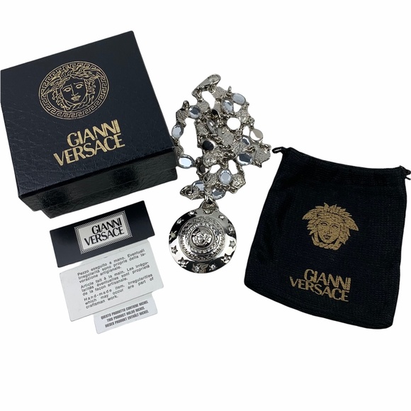 versace medusa charm ve2199